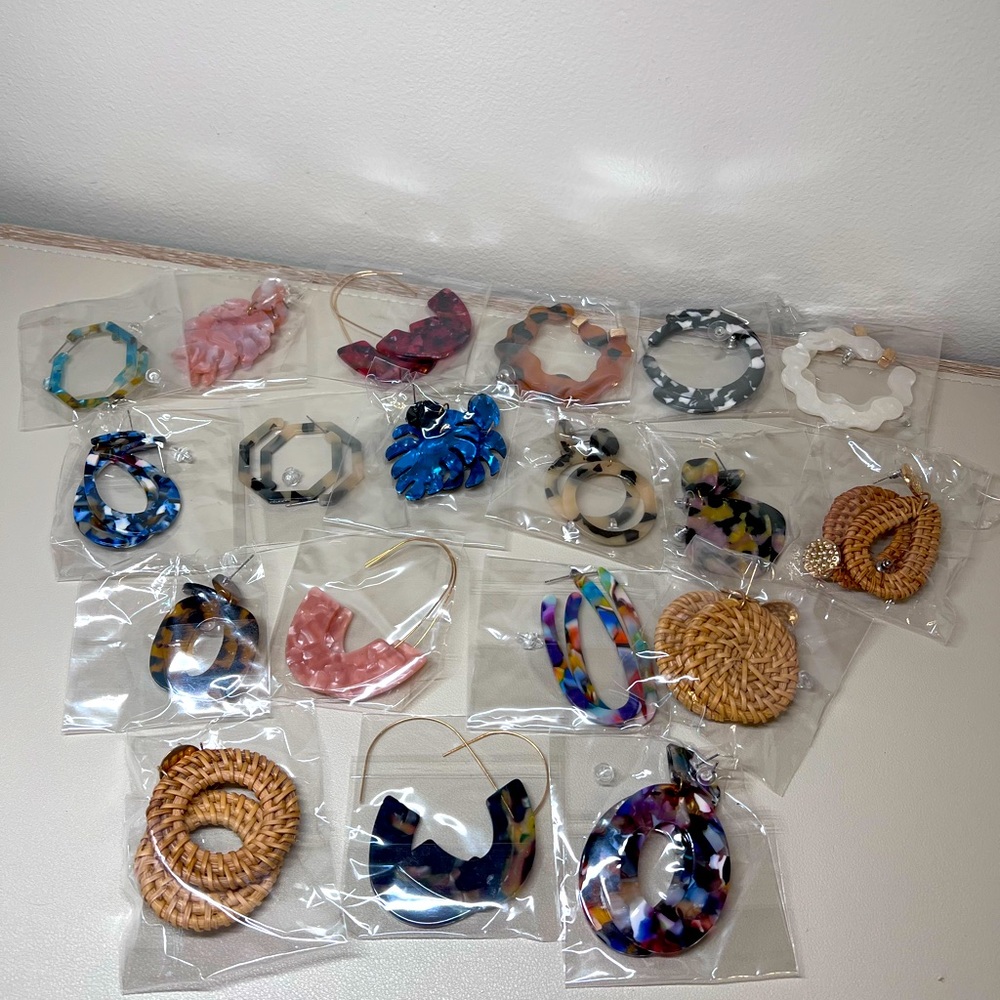 Statement/Fashion Earrings -NIB